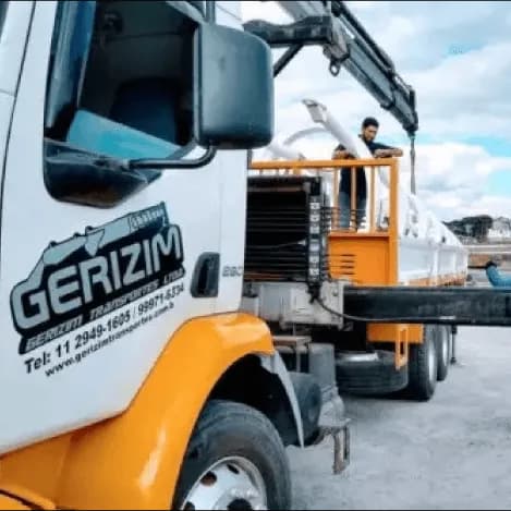 Caminhão Munck Gerizim