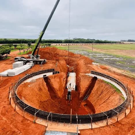 Guindaste em silo
